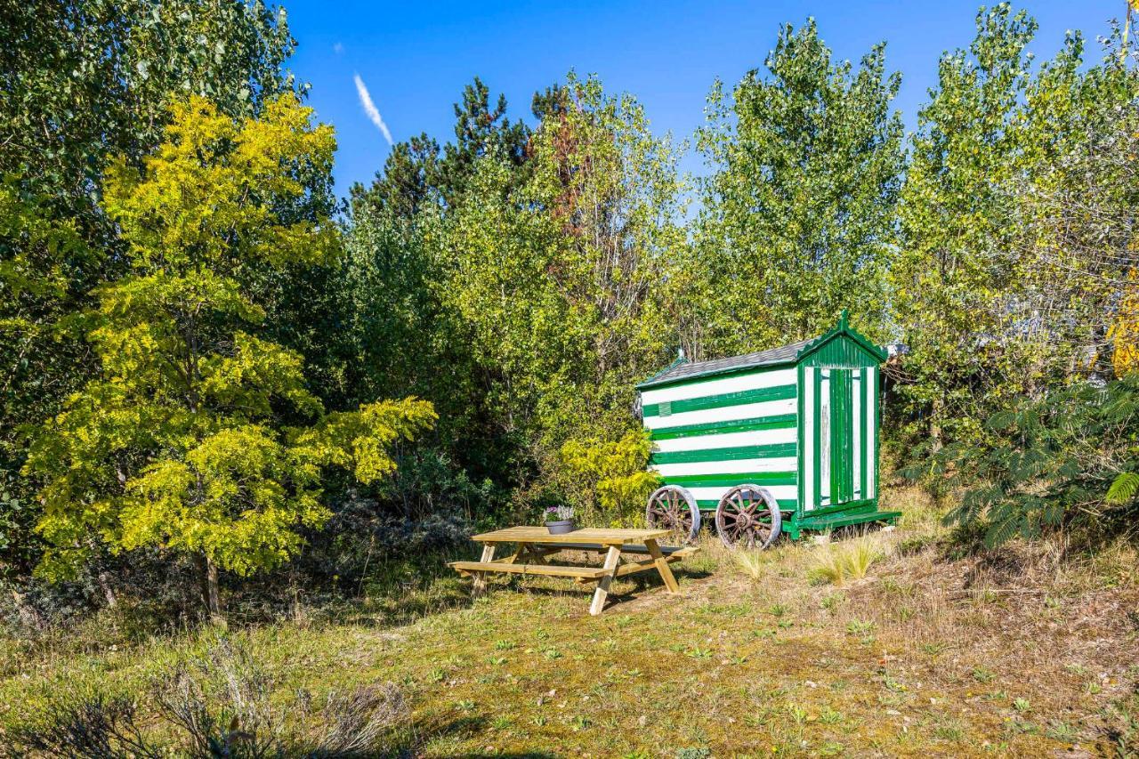 Holiday home La Maison Fleurie Zonnige Vakantiewoning Met Grote Tuin Op 2 Km Zee Koksijde