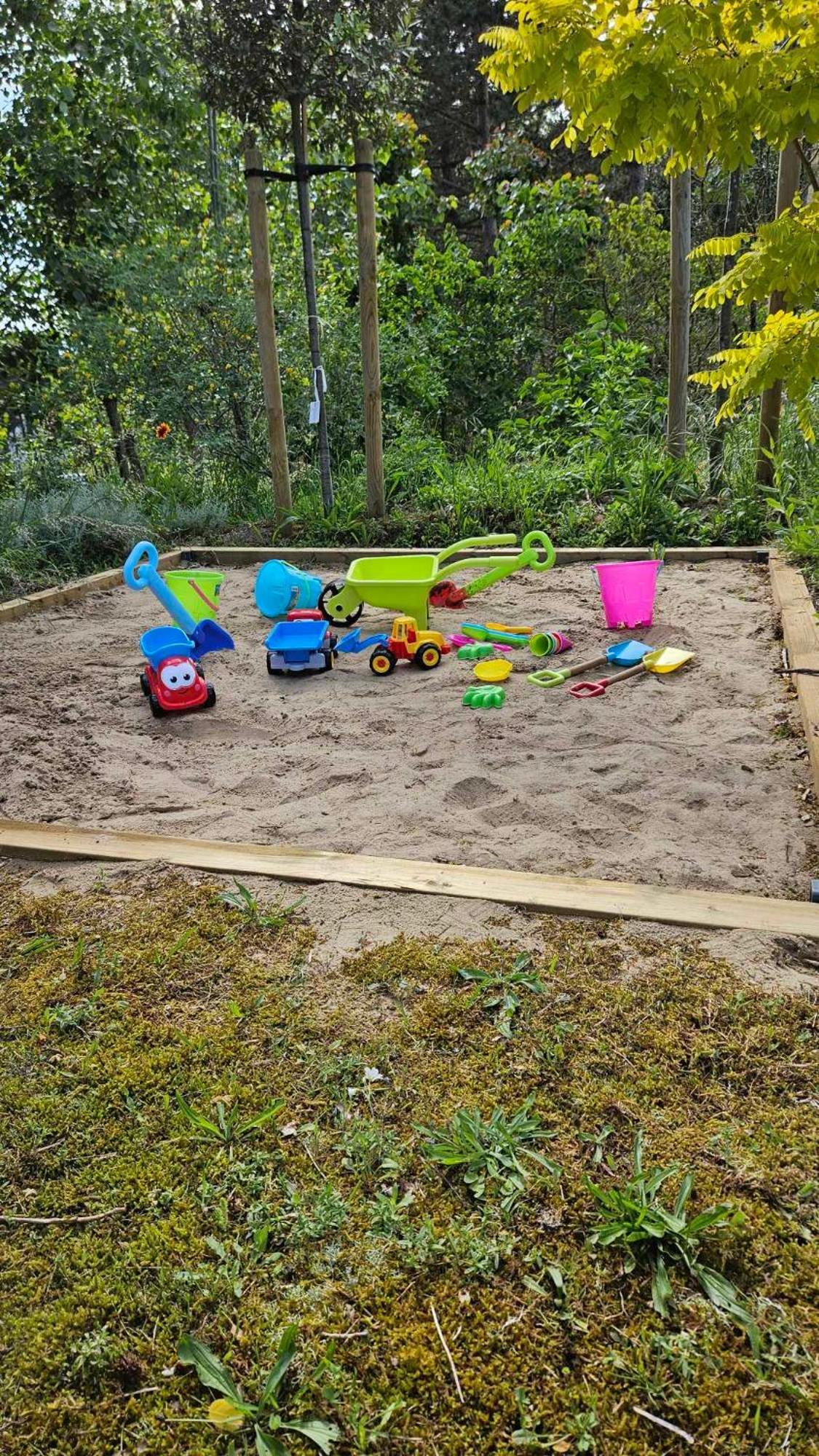 La Maison Fleurie Zonnige Vakantiewoning Met Grote Tuin Op 2 Km Zee Holiday home Koksijde