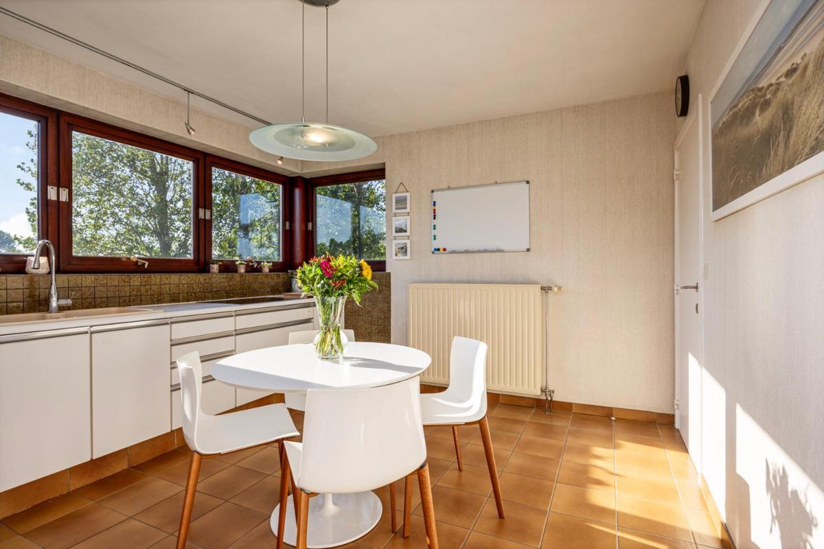 La Maison Fleurie Zonnige Vakantiewoning Met Grote Tuin Op 2 Km Zee * Koksijde